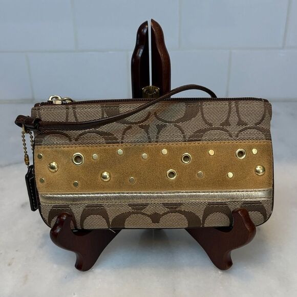 Coach Jacquard Signature Suede Stripe Grommet Clutch Wristlet - Picture 1 of 14